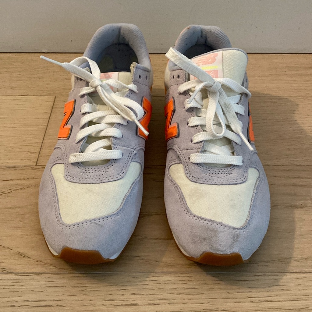 New Balance 696 Pastel Sneakers